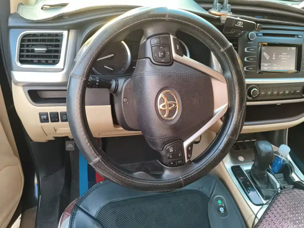 Toyota Highlander — миниатюра 6