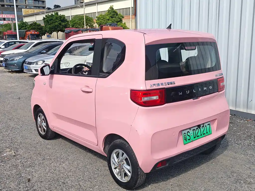 Wuling MINIEV — миниатюра 6
