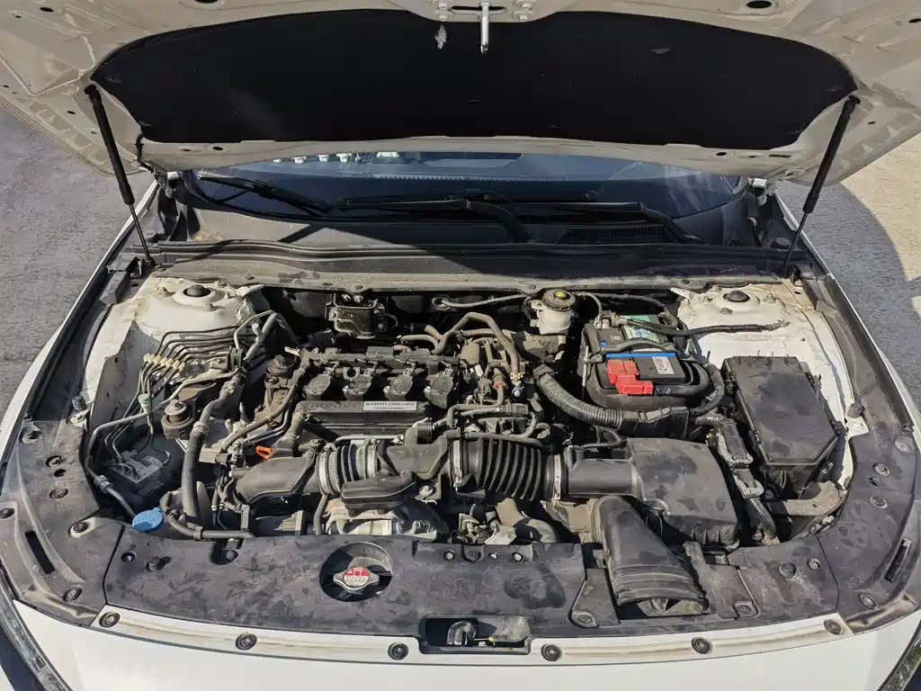 Honda Accord — миниатюра 12