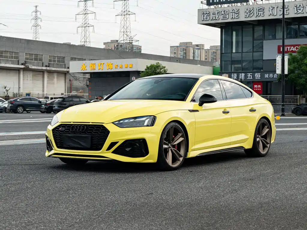 Купить Audi RS 5