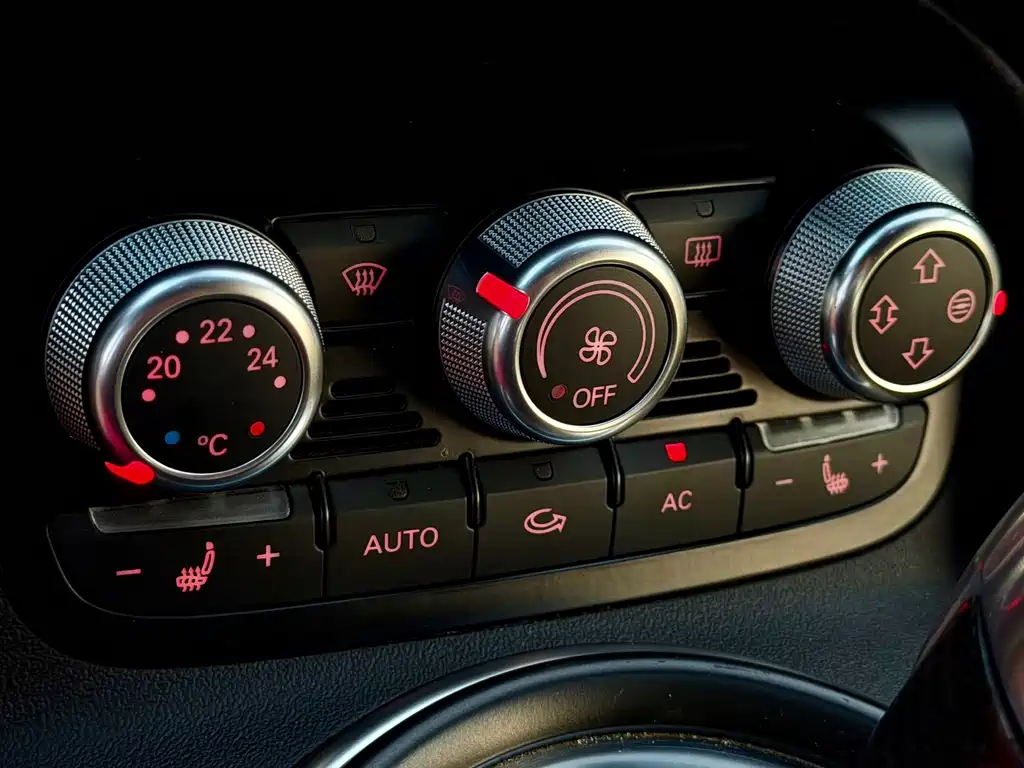 Audi R8 — миниатюра 11