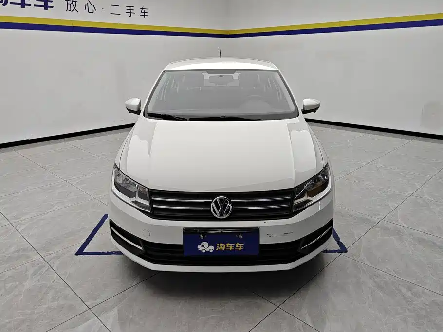 Volkswagen Santana — миниатюра 2
