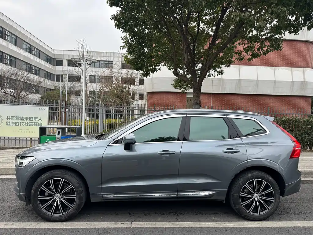 Volvo XC60 2020 T5 Luxury