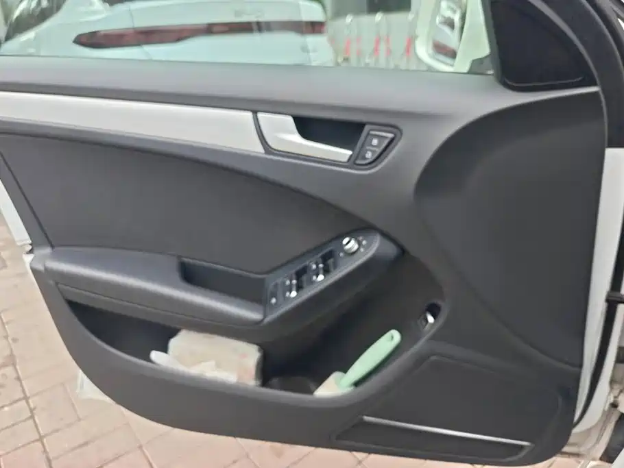 Audi A4L — миниатюра 7