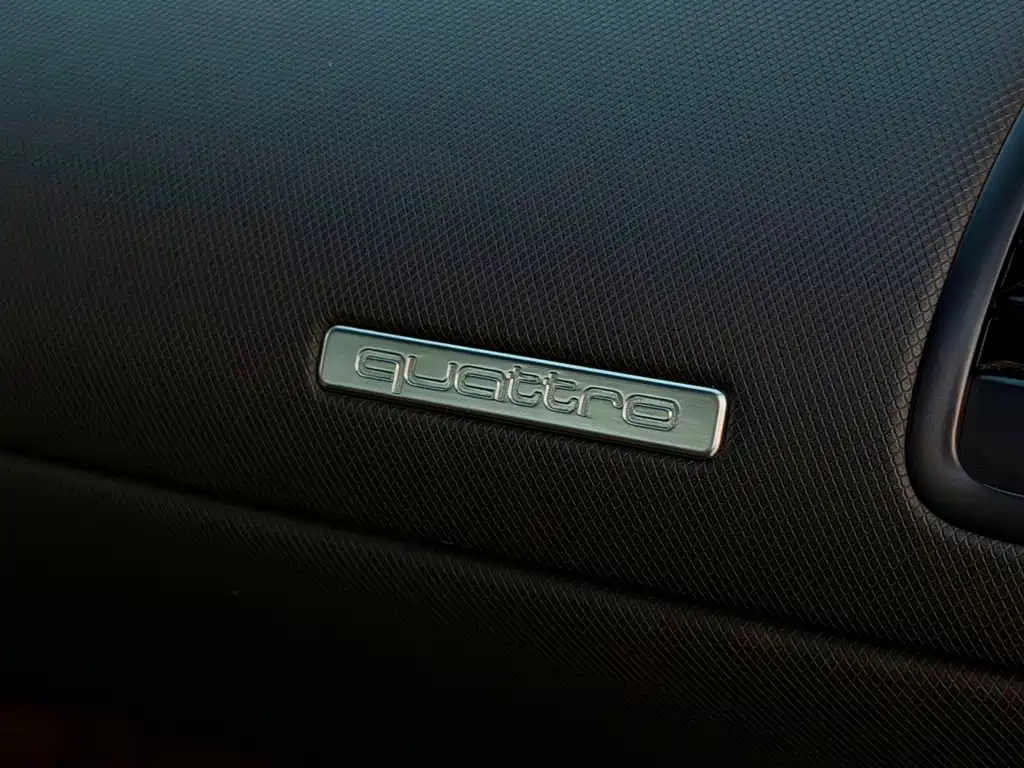 Audi R8 — миниатюра 10