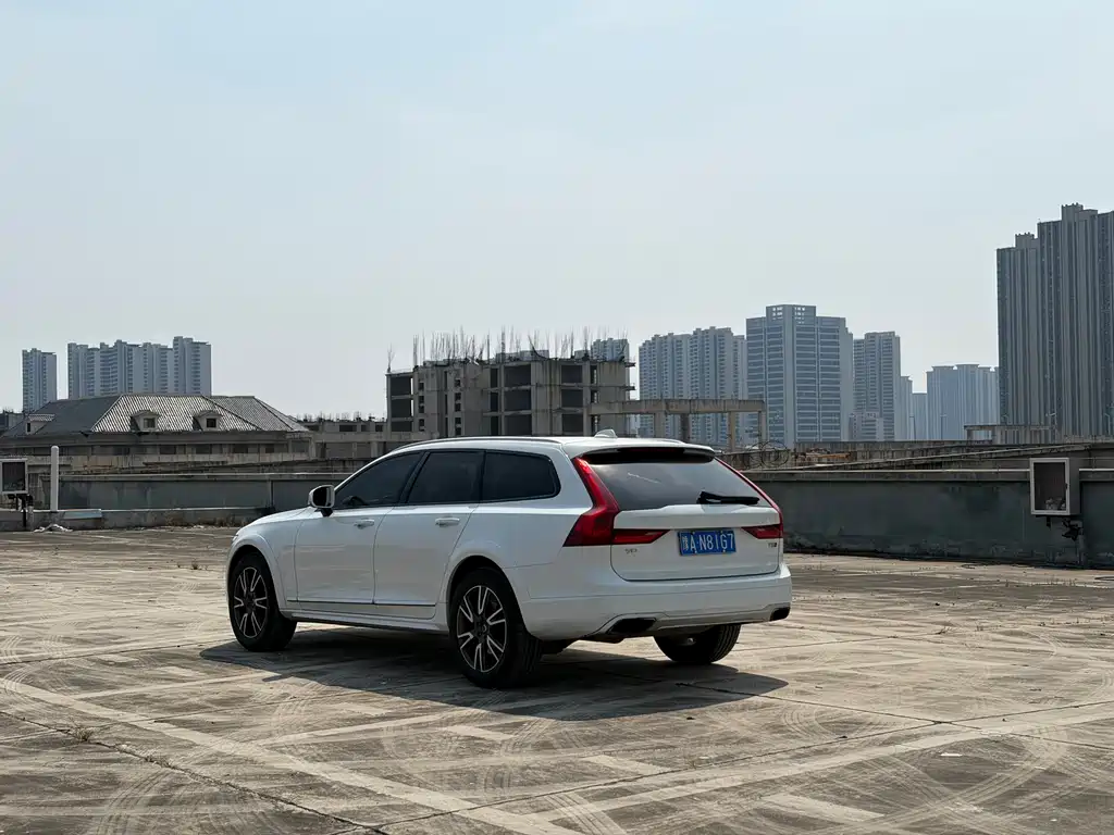 Volvo V90 — миниатюра 20