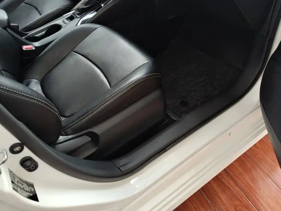 Toyota Corolla — миниатюра 8