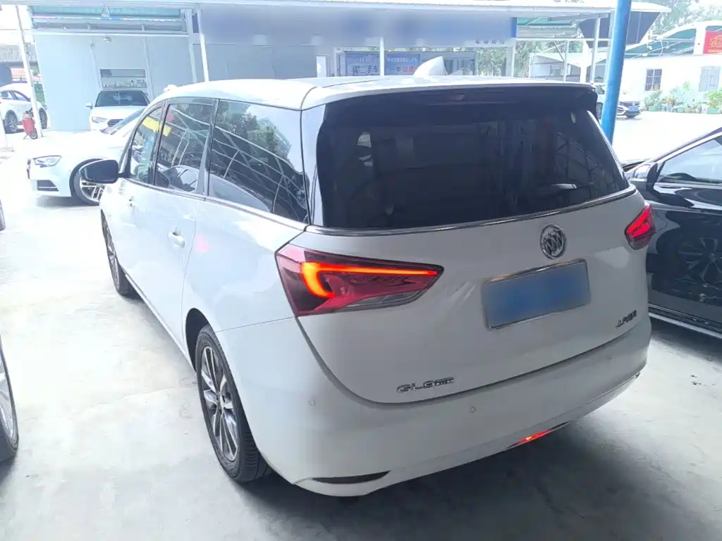 Buick GL6 — миниатюра 5