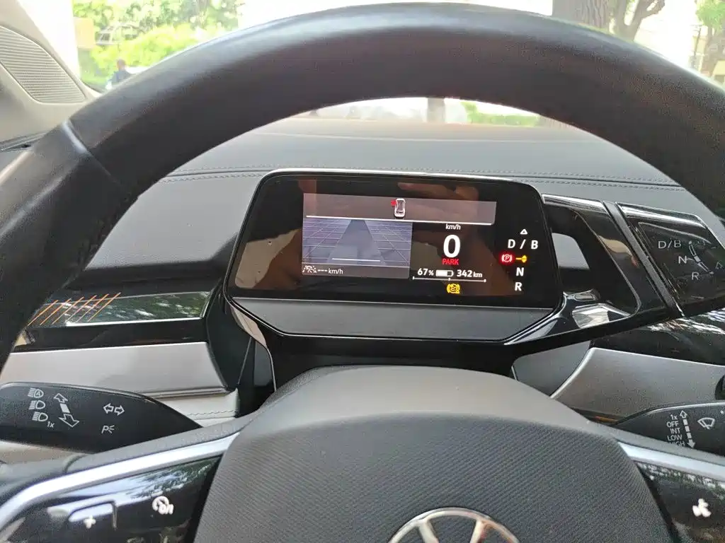 Volkswagen ID.6 Crozz — миниатюра 12