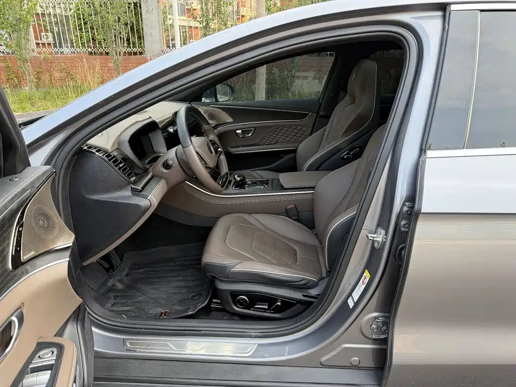 BYD Han 2022 DM-i 121KM Premium