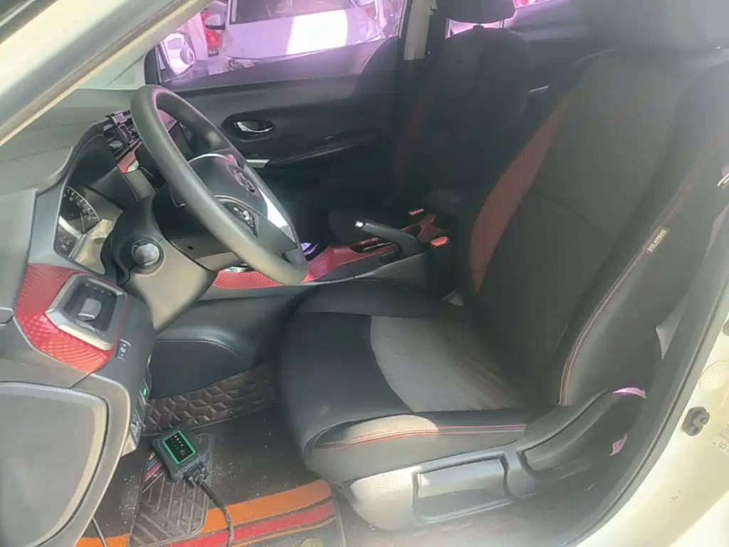 Nissan Bluebird — миниатюра 15