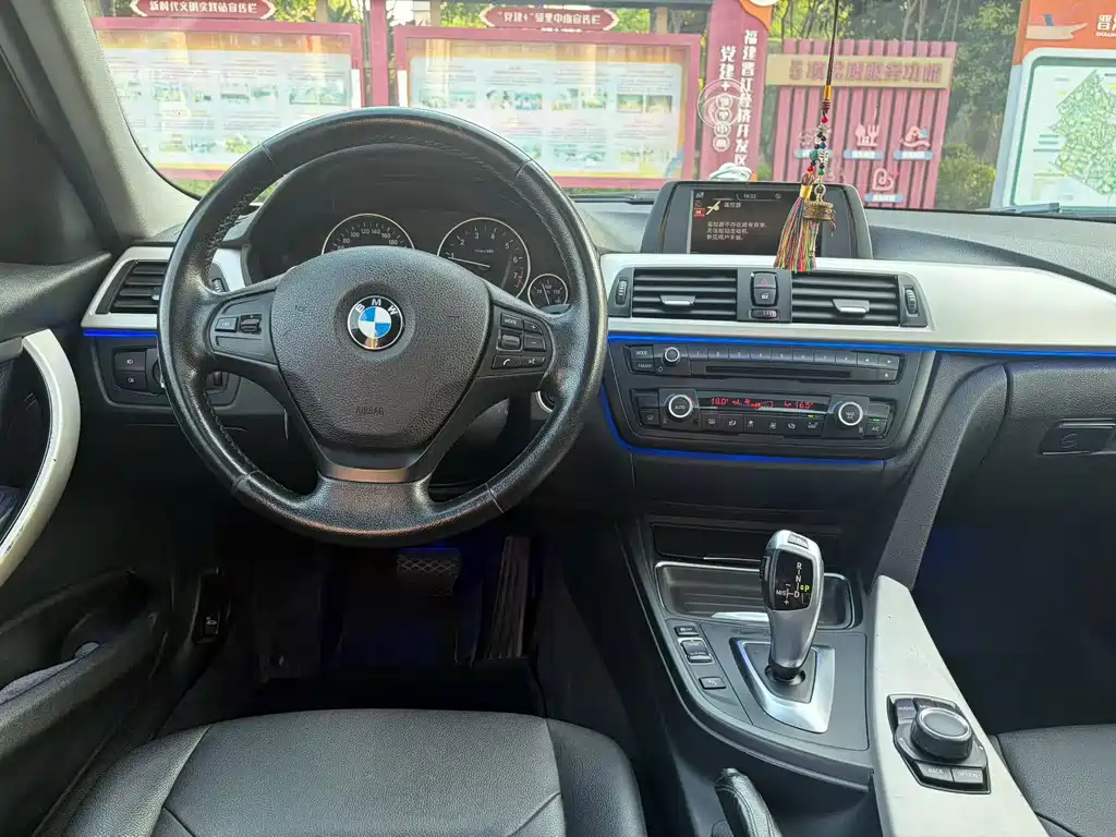 BMW 3 Series — миниатюра 6