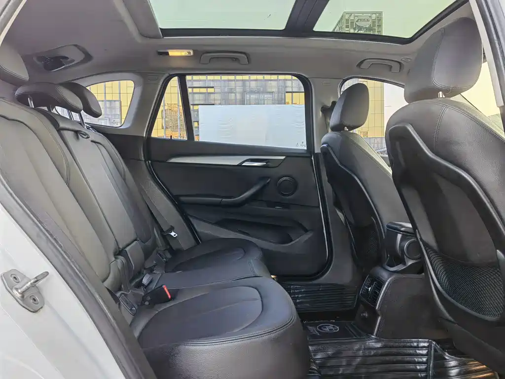 BMW X1 — миниатюра 12