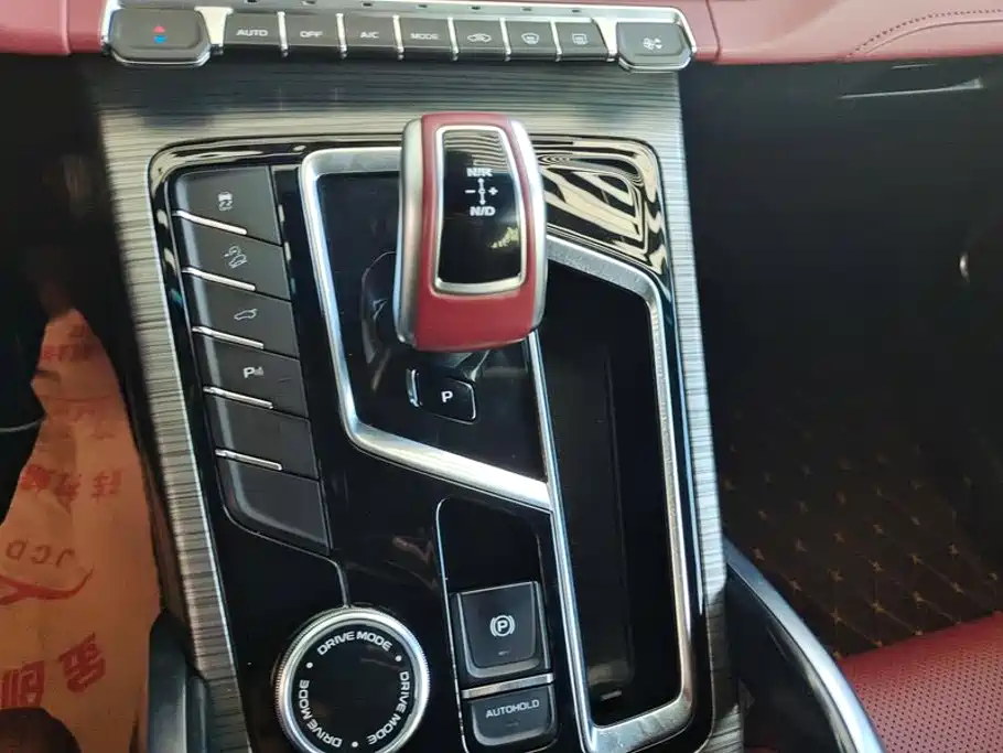 Geely Boyue — миниатюра 16