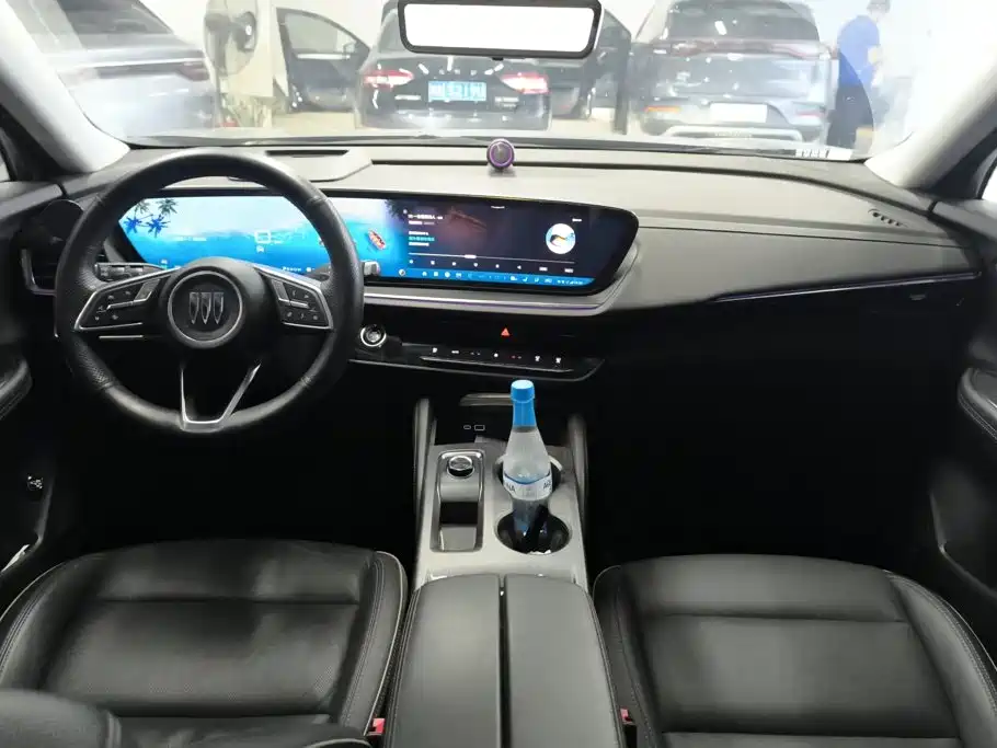 Buick Envision Plus — миниатюра 12