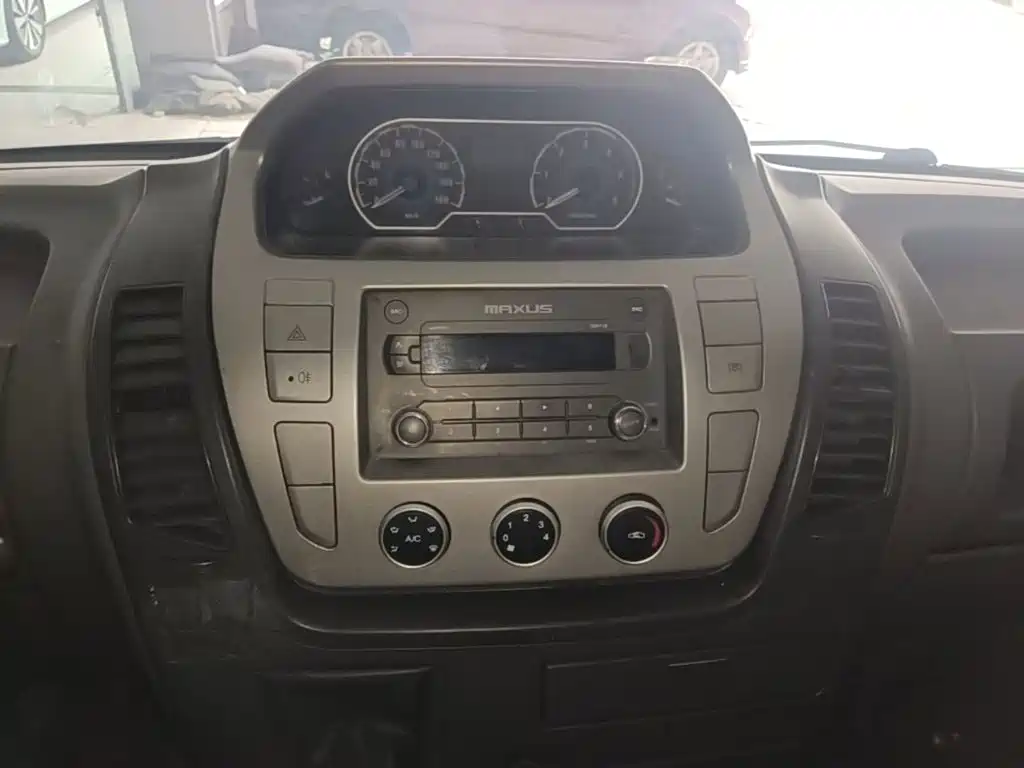 MAXUS V80 — миниатюра 13