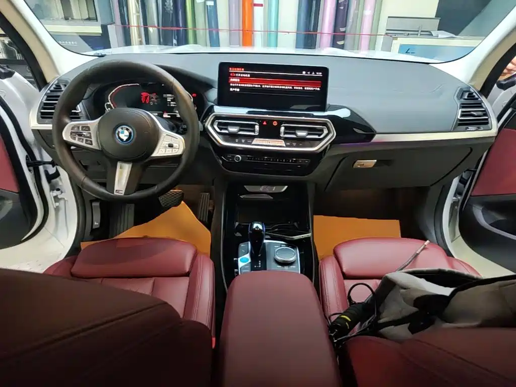 BMW iX3 — миниатюра 10