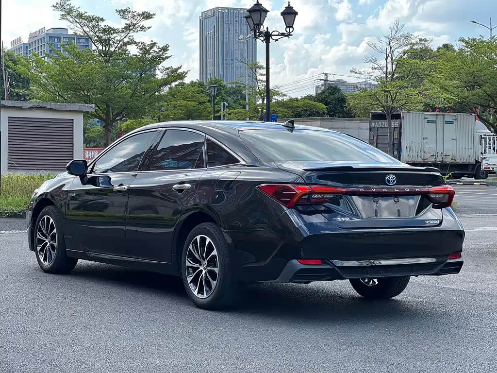 Toyota Avalon — миниатюра 4