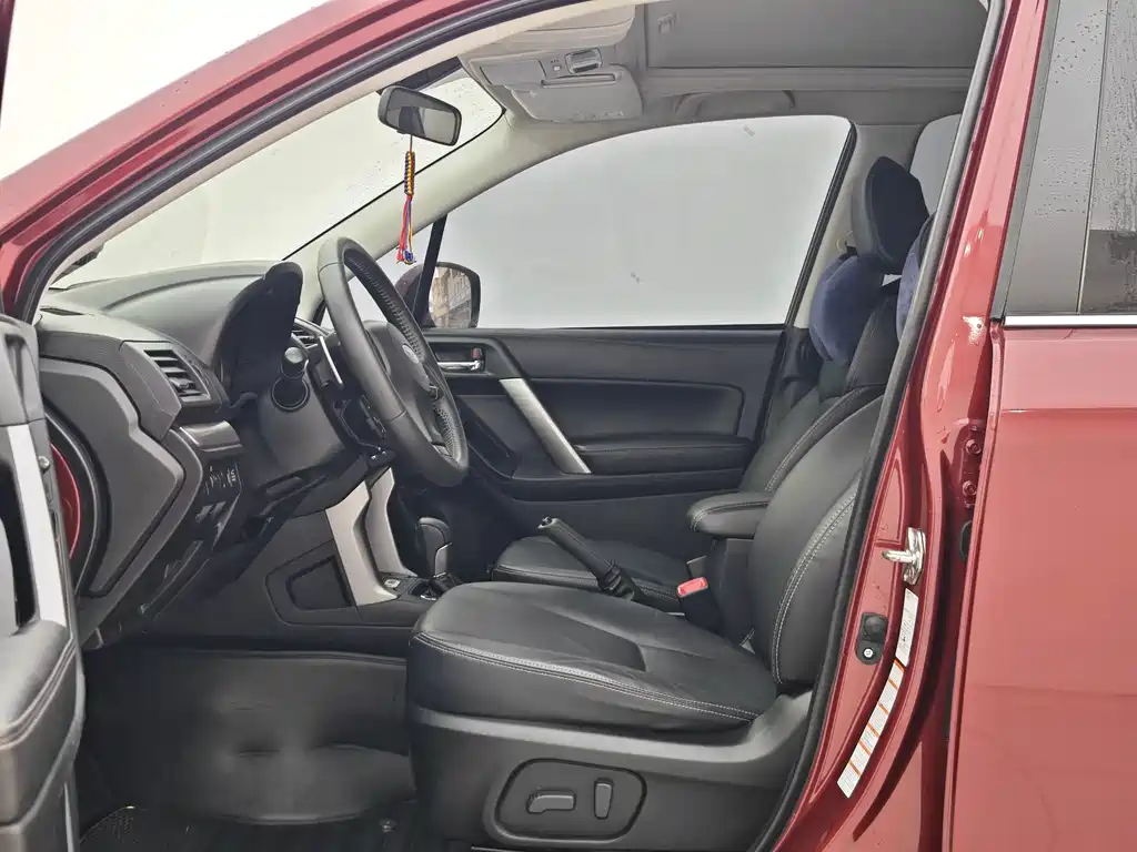 Subaru Forester 2.5i Auto Premium Edition, фото 7