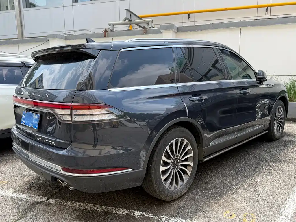 Lincoln Aviator 2022 3.0T V6