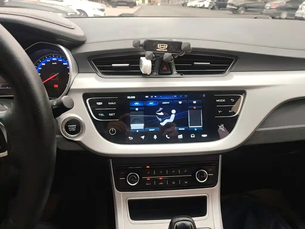 Geely Vision — миниатюра 13