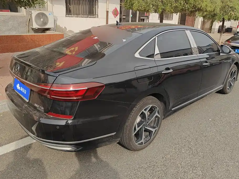 Volkswagen Passat — миниатюра 3
