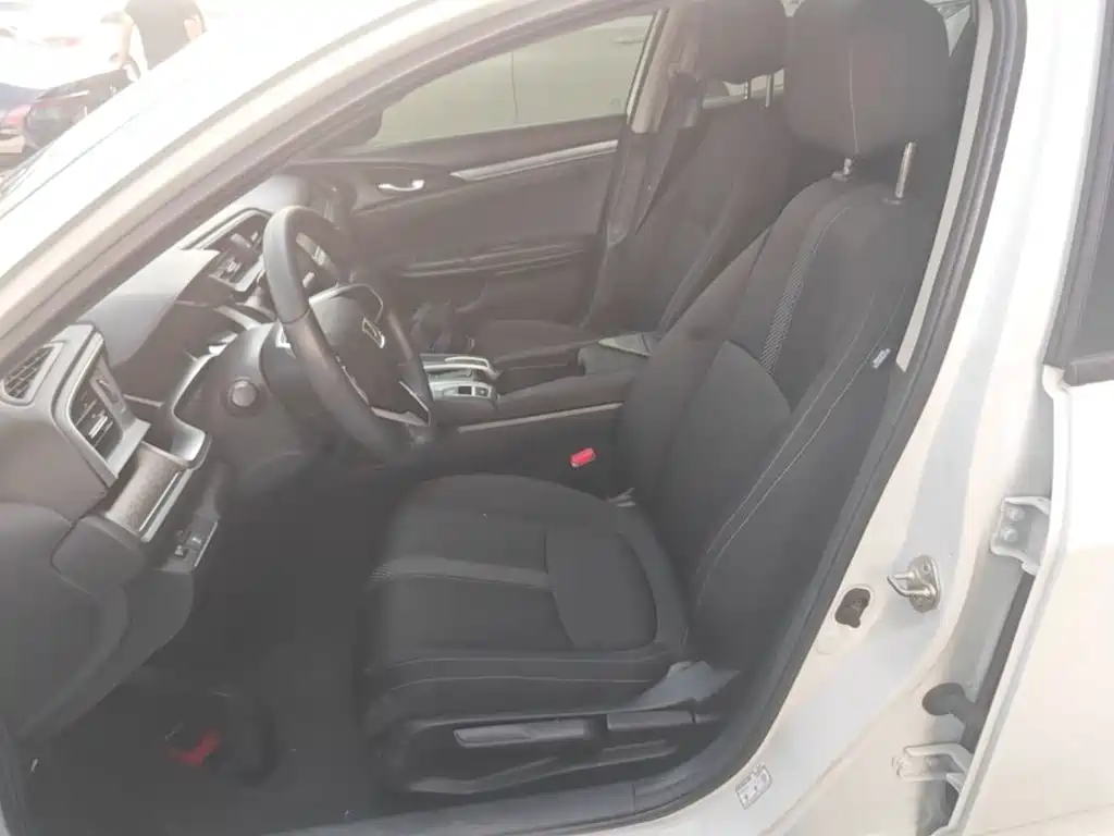 Honda Civic — миниатюра 15