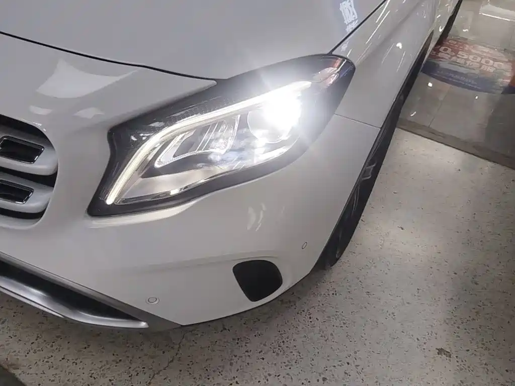 Mercedes-Benz GLA — миниатюра 24