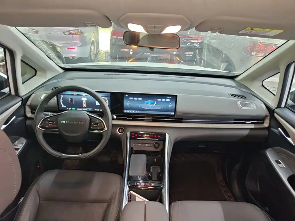MAXUS G50 PHEV — миниатюра 10