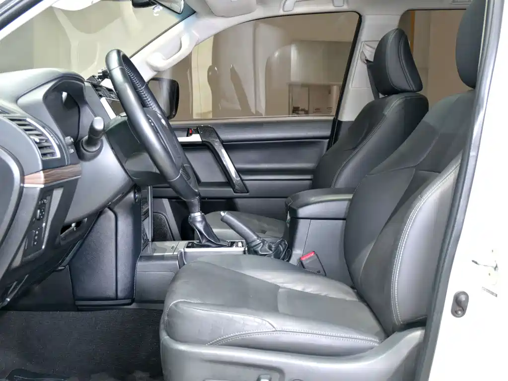 Toyota Land Cruiser Prado 2019 3.5L AT TX-L Premium