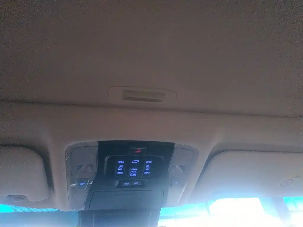 Toyota Alphard 2021 2.5L Luxury