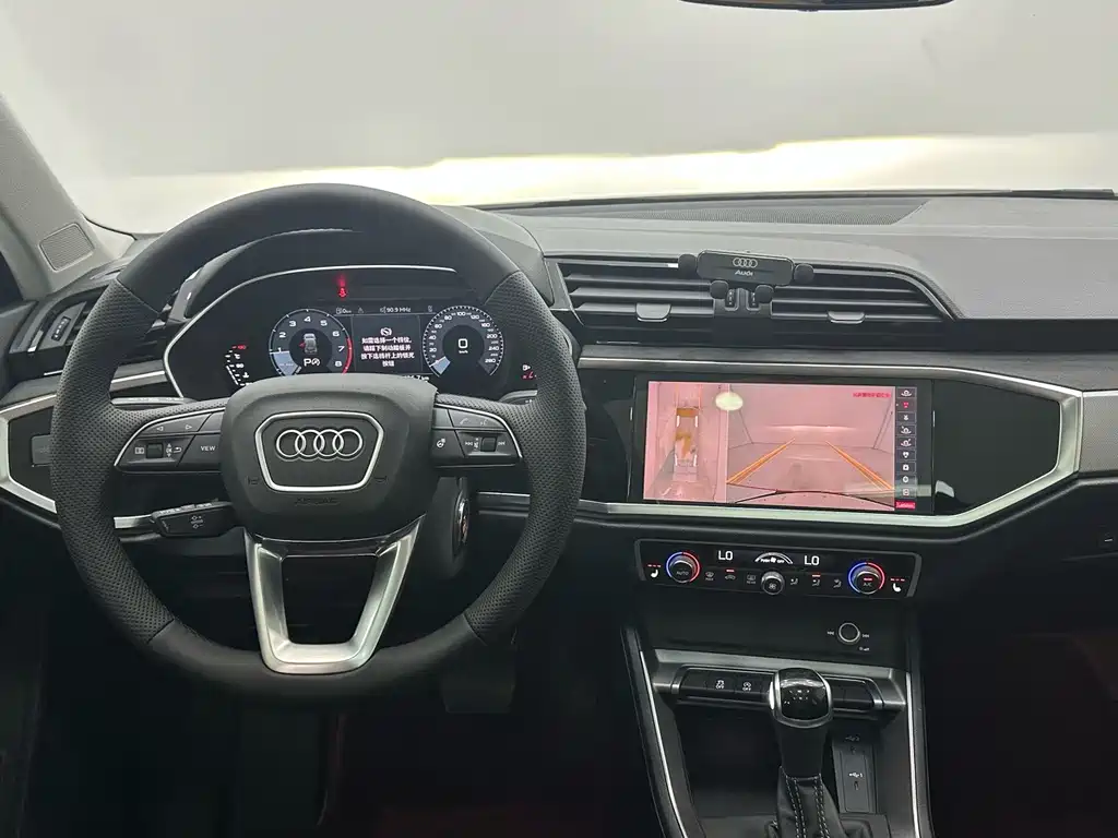 Audi Q3 — миниатюра 10
