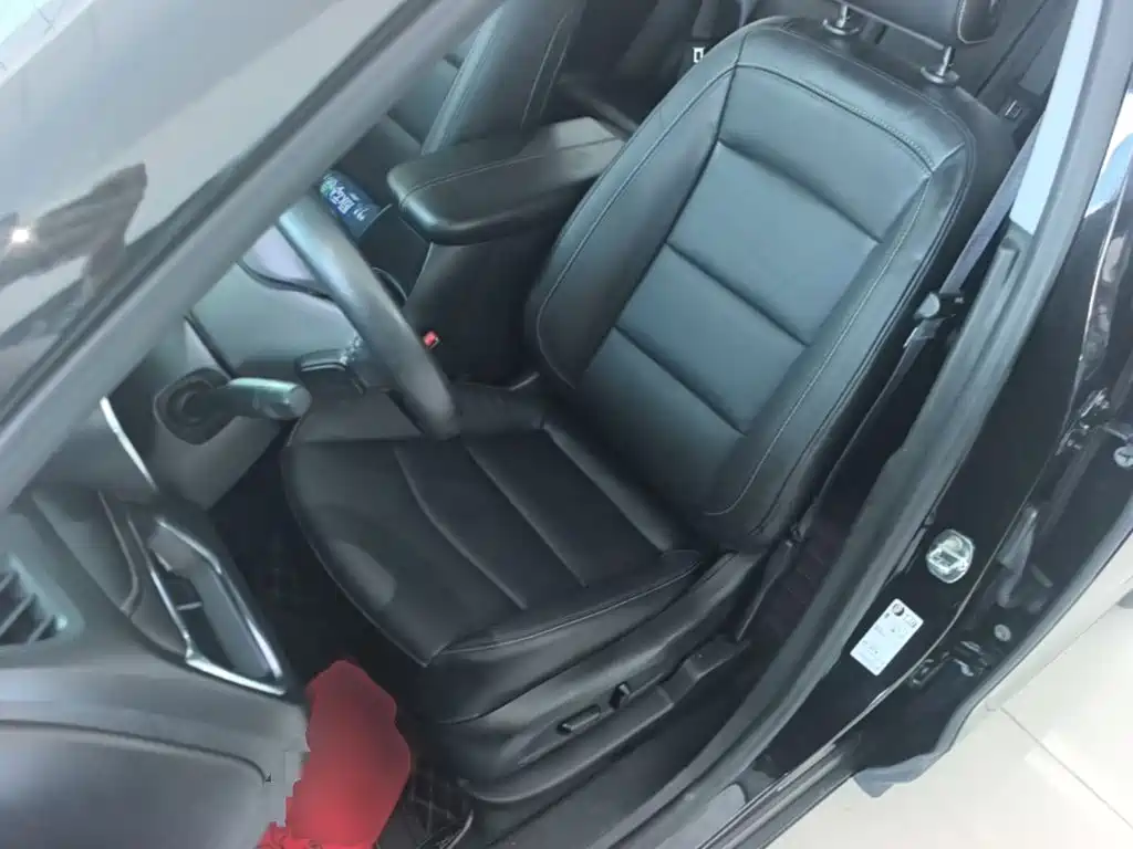 Chevrolet Equinox — миниатюра 15