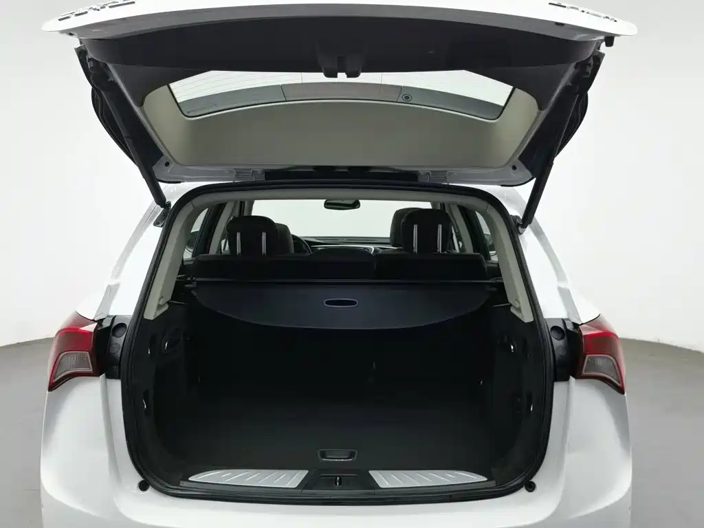 Buick Envision Plus — миниатюра 16