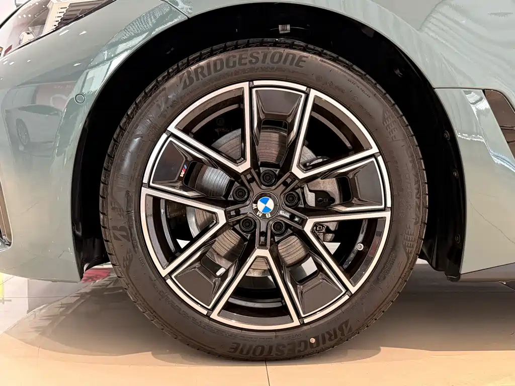 BMW 4 Series — миниатюра 4