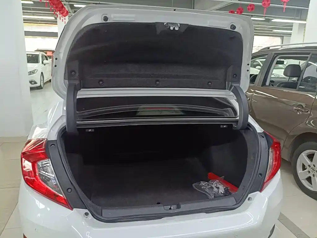 Honda Civic — миниатюра 19