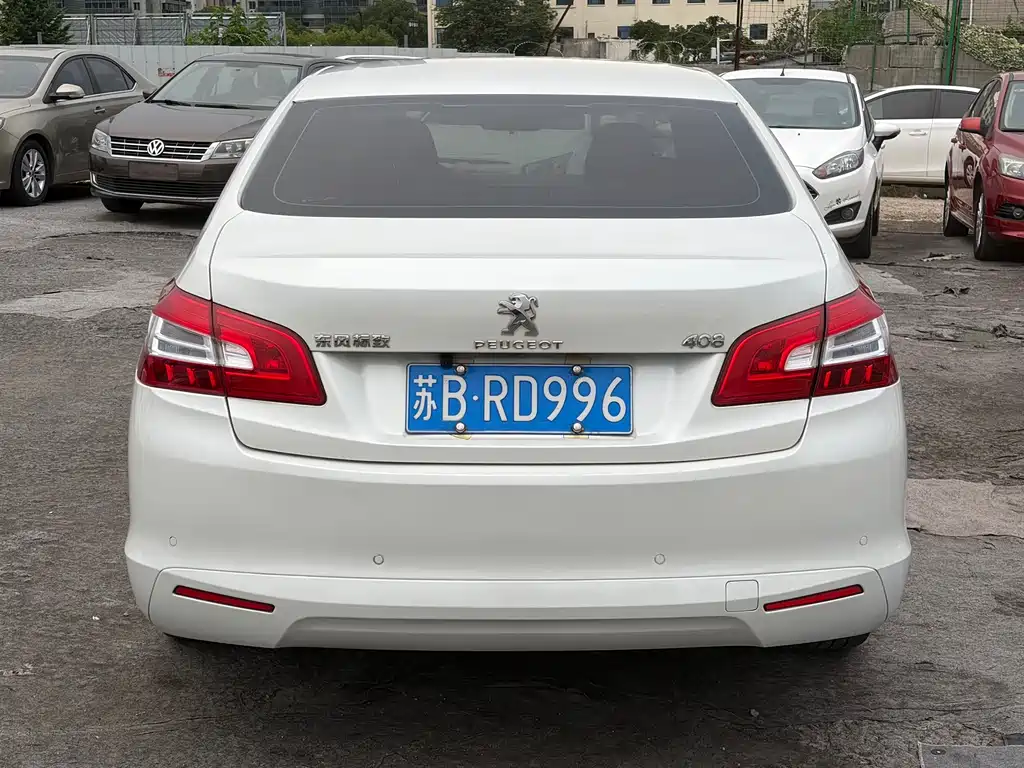 Peugeot 408 2014 1.8L AT Luxury