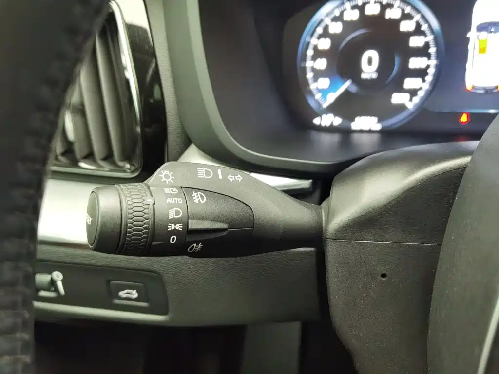 Volvo XC60 — миниатюра 21