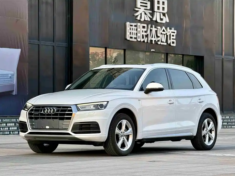 Купить Audi Q5L