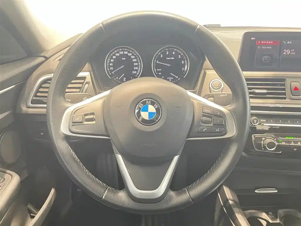 BMW 1 Series — миниатюра 10