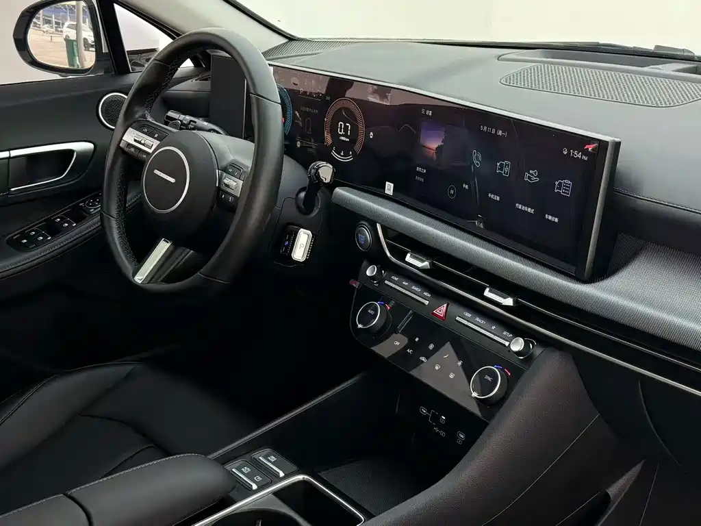 Hyundai Sonata — миниатюра 5