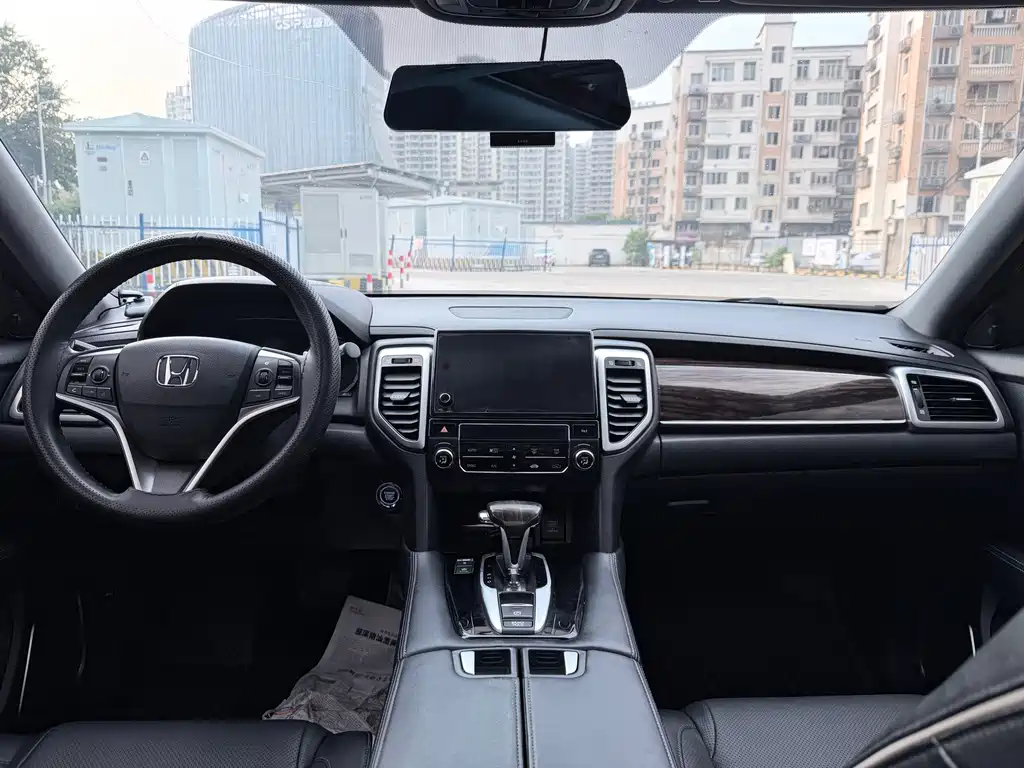 Honda UR-V — миниатюра 7