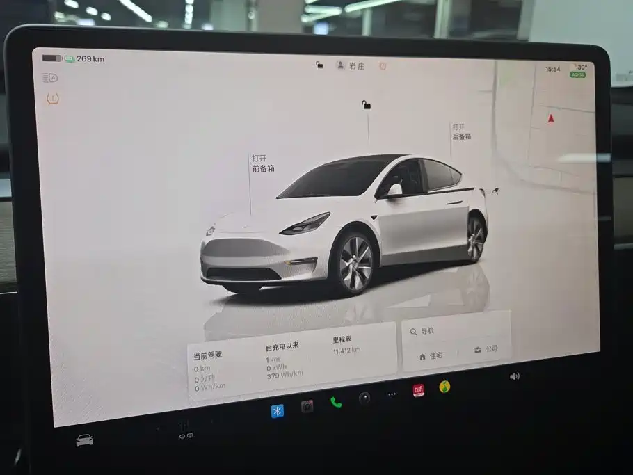 Tesla Model Y — миниатюра 14