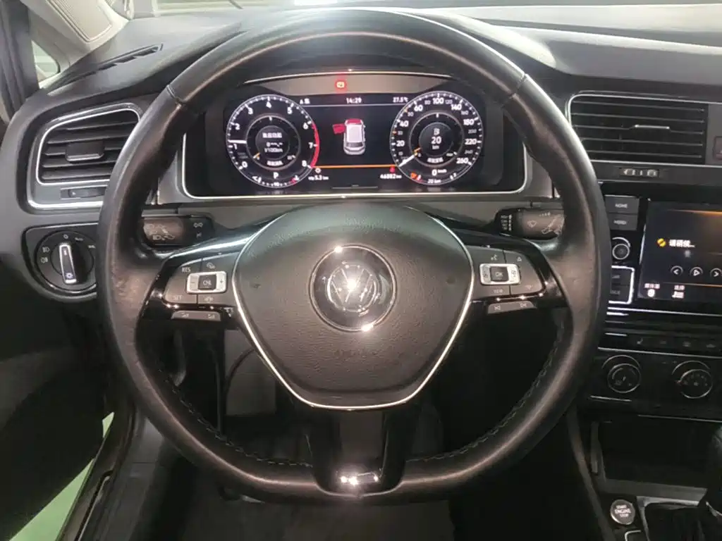 Volkswagen Golf — миниатюра 11