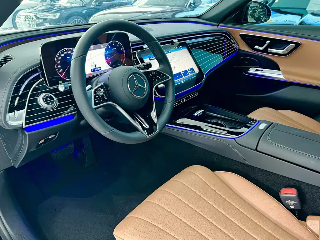 Mercedes-Benz E-Class — миниатюра 7
