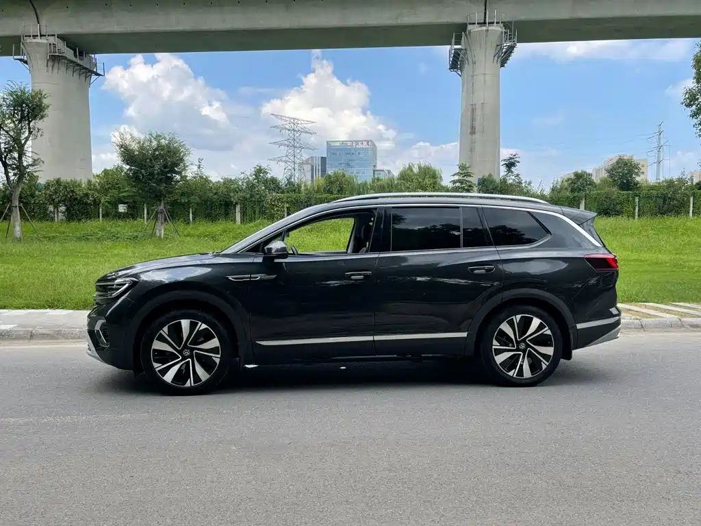 Volkswagen Talagon — миниатюра 5