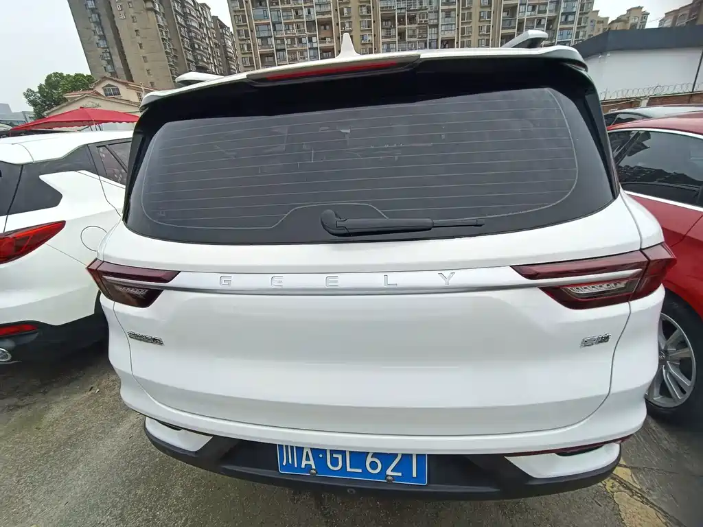 Geely Haoyue — миниатюра 15