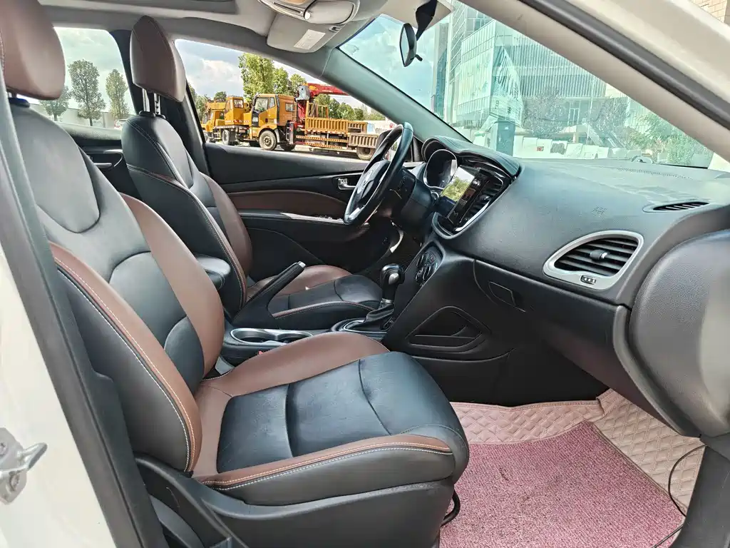 Fiat Viaggio — миниатюра 4