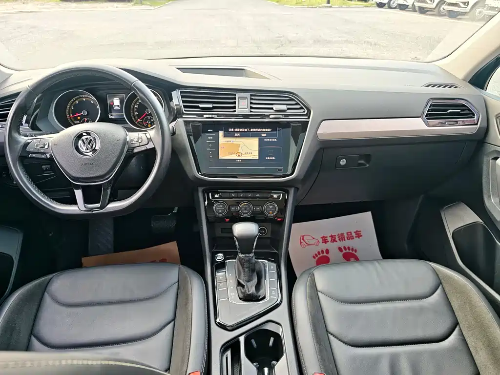 Volkswagen Tiguan L L 2019 330TSI AT Comfort VI