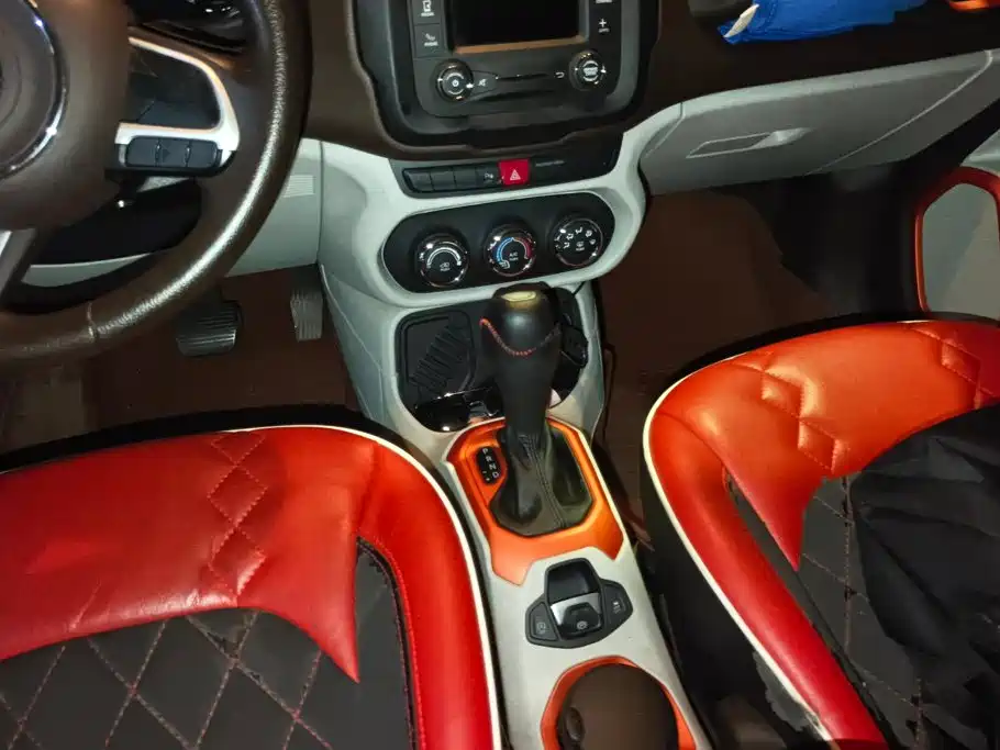 Jeep Renegade — миниатюра 16